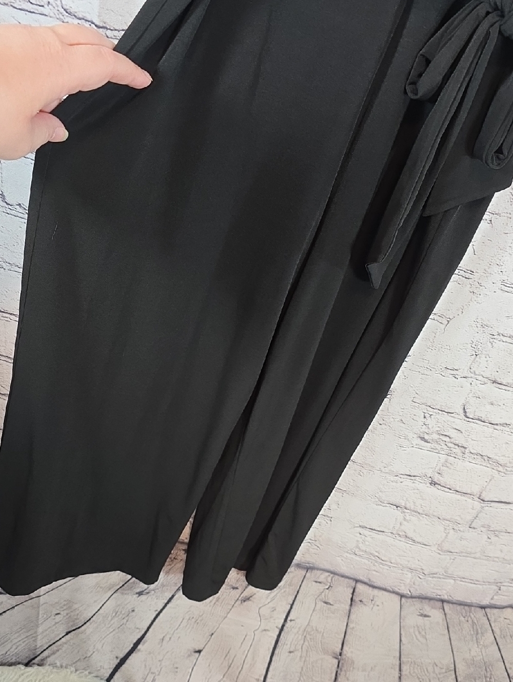 MICHAEL Michael Kors Black Cropped Jumpsuit with Gold Hardware Size M NWOT - Picture 7 of 12